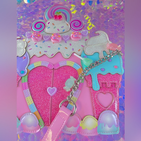Candy Land Ice Cream Castle Crossbody bag NWT - Picture 4 of 9